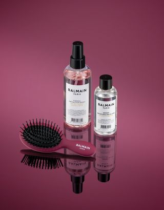 MUSE D’AMOUR „Muse D’Amour. Začiatok príbehu, ktorý nesie jemnosť.“ Kapitola 1 zachytáva ženu v období, keď je sama so...